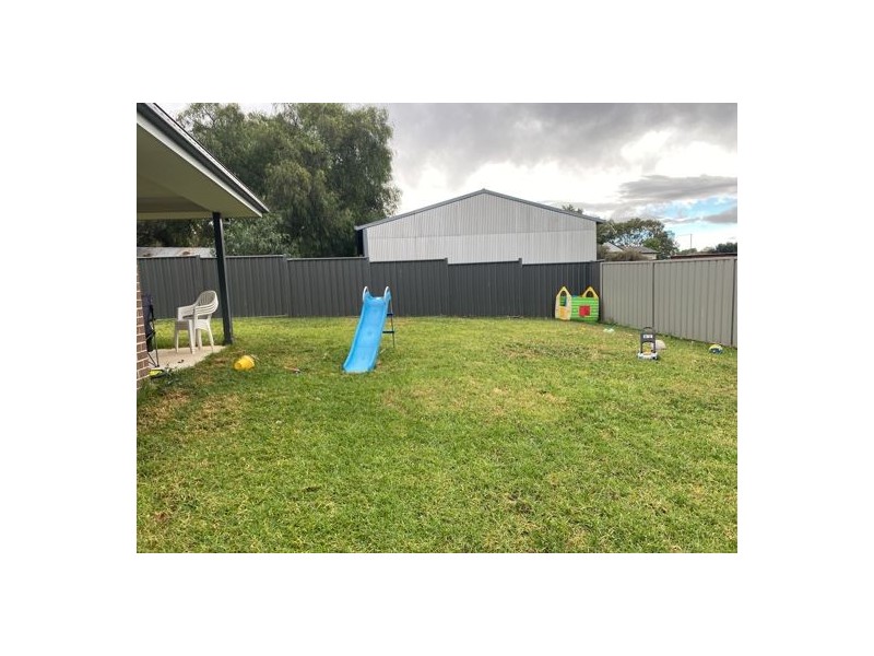 16 Wagtail Close, Tamworth NSW 2340