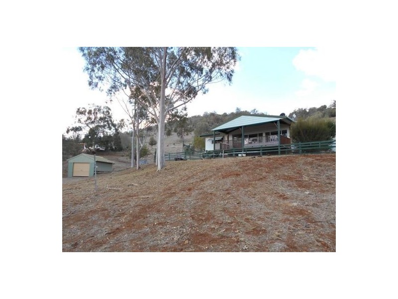 975 Upper Moore Creek Road, Tamworth NSW 2340