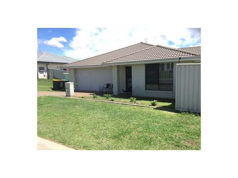 16B McKinlay Place, Tamworth NSW 2340