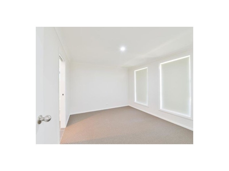 2A Reginald Drive, Tamworth NSW 2340