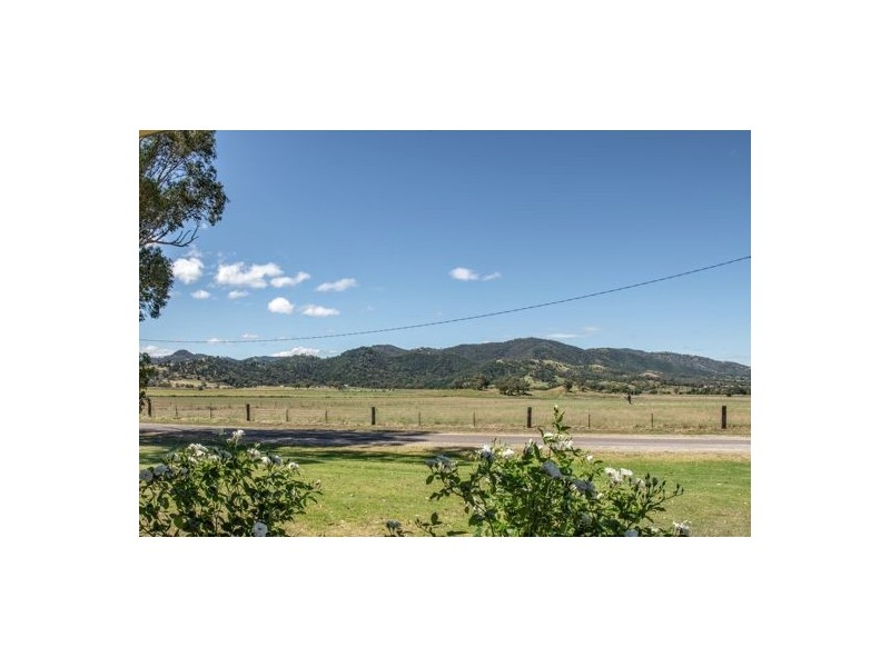 53 Back-Limbri Road, Kootingal NSW 2352