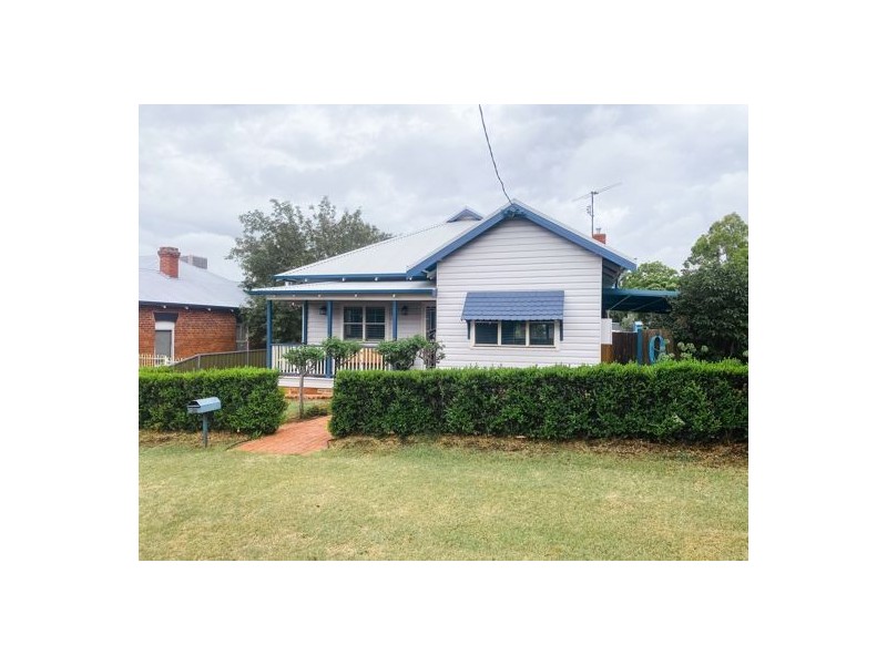 28 Chelmsford Street, Tamworth NSW 2340