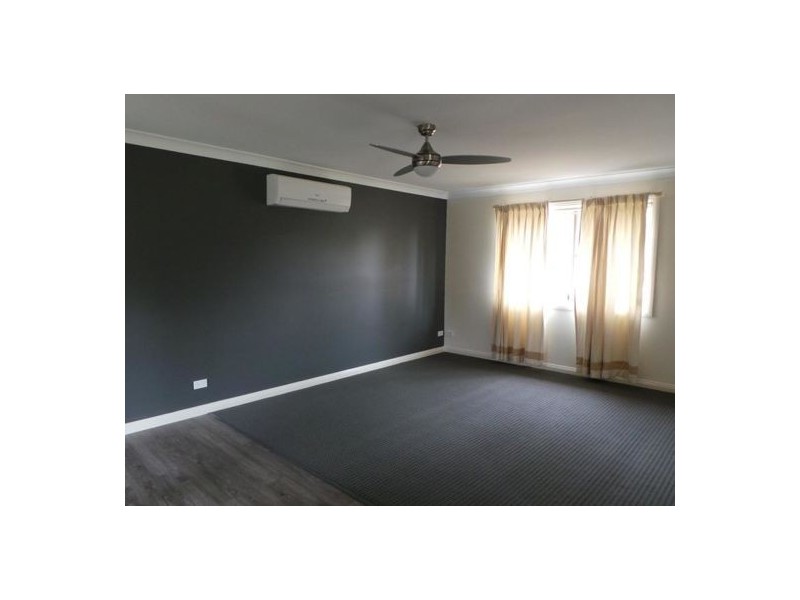 12a The Retreat, Tamworth NSW 2340