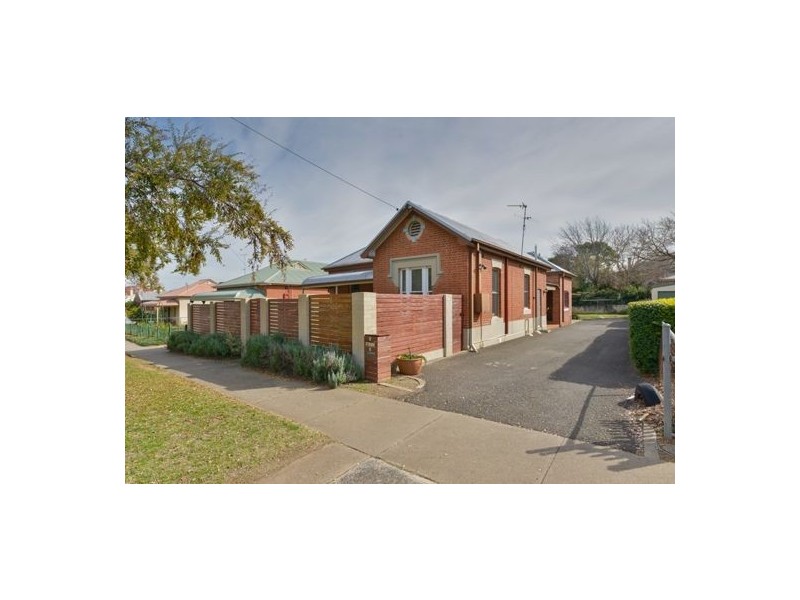 2/84 Fitzroy Street, Tamworth NSW 2340