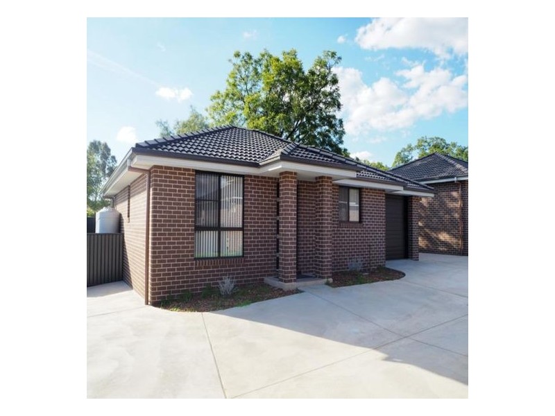 4/7 Curlew Crescent, Tamworth NSW 2340