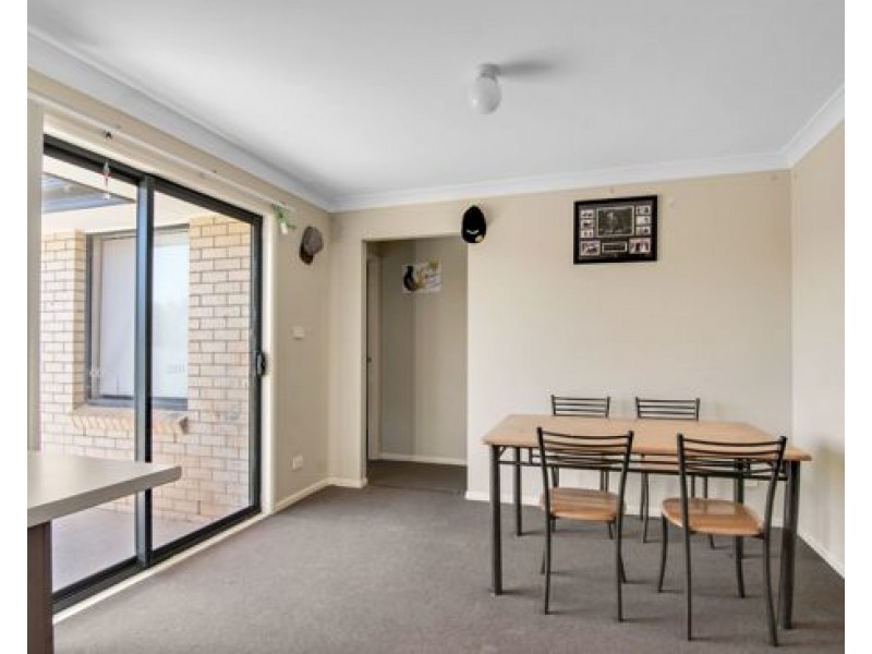 18 Falcon Drive, Tamworth NSW 2340