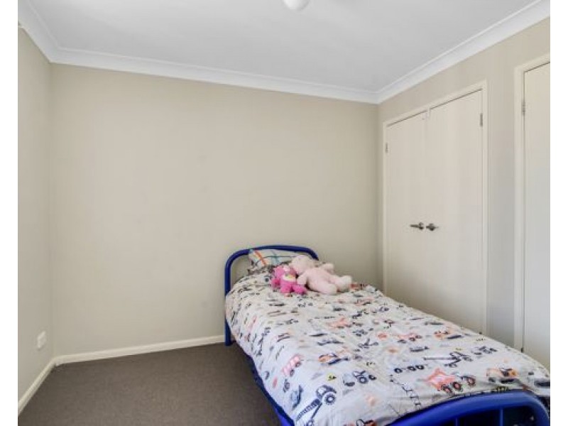 18 Falcon Drive, Tamworth NSW 2340