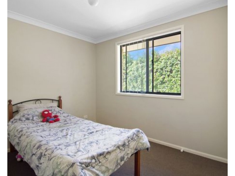 18 Falcon Drive, Tamworth NSW 2340