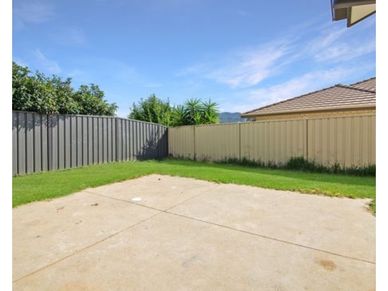 18 Falcon Drive, Tamworth NSW 2340
