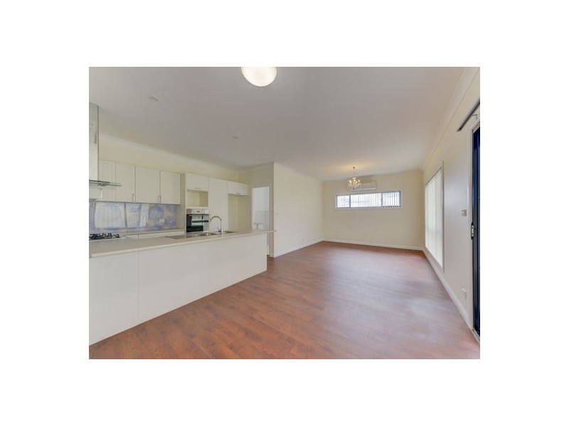 2/9 Wollemi Close, Tamworth NSW 2340