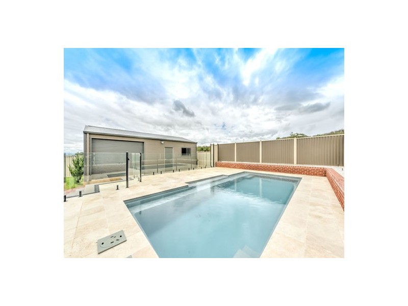 8 Banksia Street, Tamworth NSW 2340