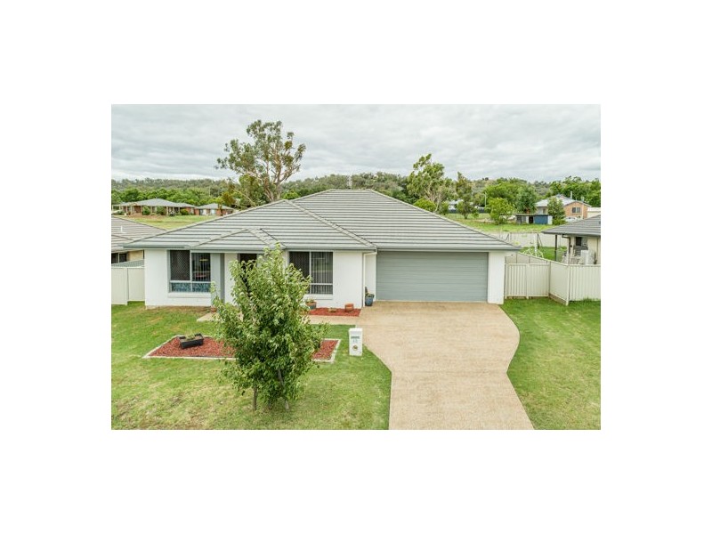 45 Tulipwood Crescent, Tamworth NSW 2340