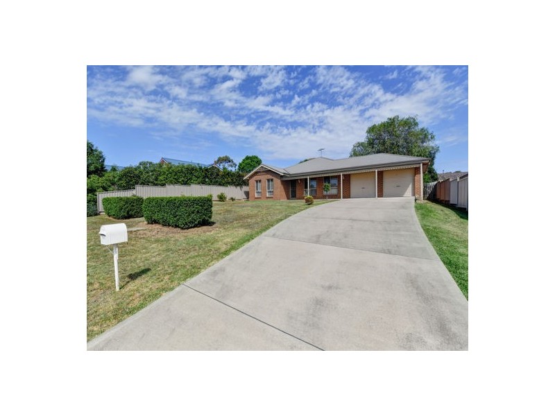 42 Campbell Road, Tamworth NSW 2340