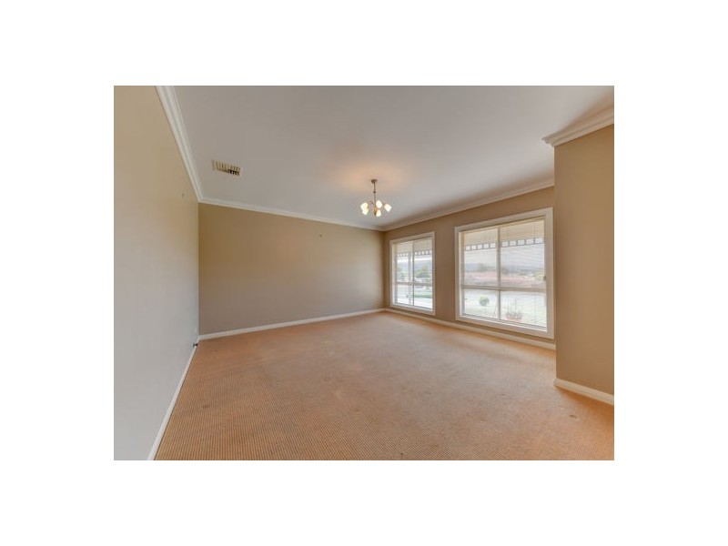 42 Campbell Road, Tamworth NSW 2340