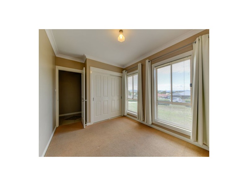 42 Campbell Road, Tamworth NSW 2340