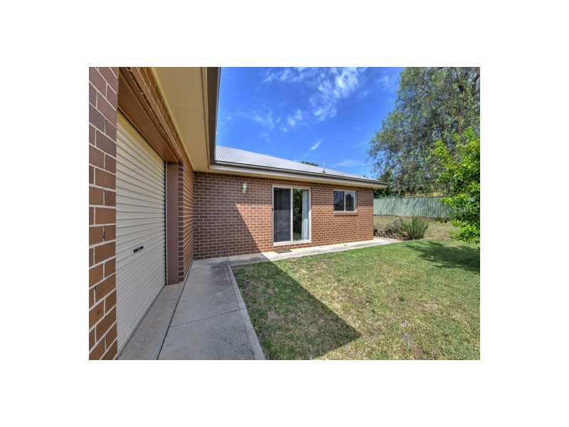 42 Campbell Road, Tamworth NSW 2340