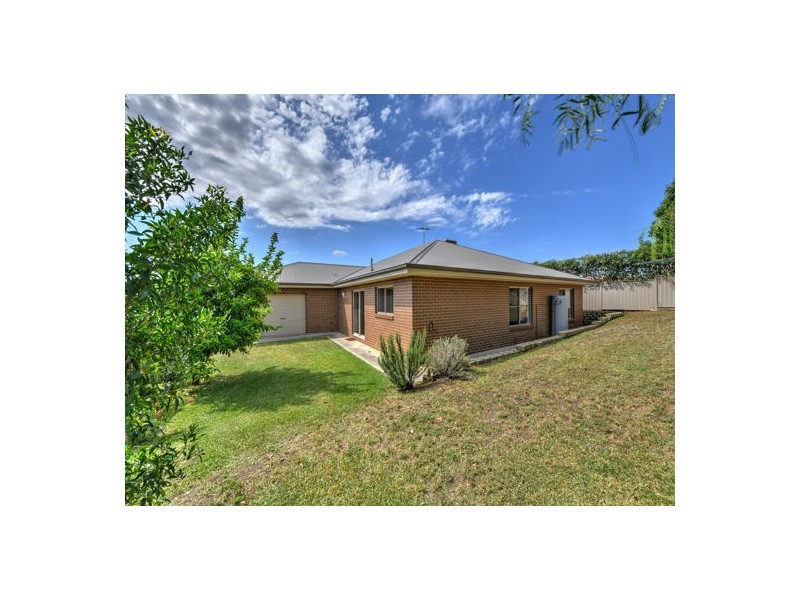 42 Campbell Road, Tamworth NSW 2340