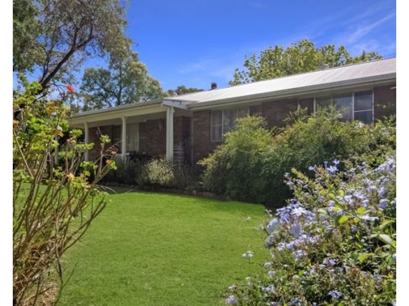 42 Myrene Avenue, Tamworth NSW 2340