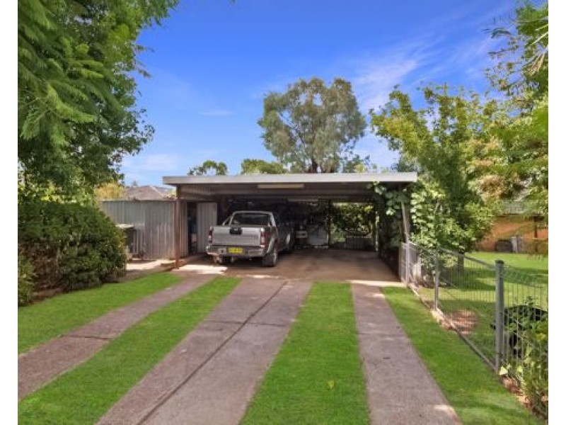 42 Myrene Avenue, Tamworth NSW 2340