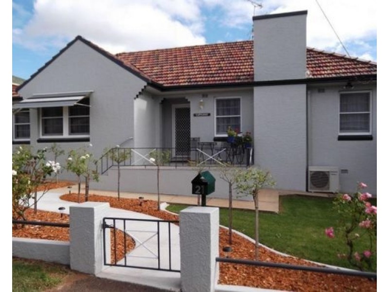 21 Kent Street, Tamworth NSW 2340