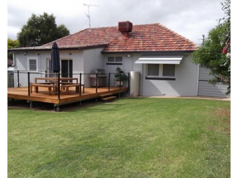 21 Kent Street, Tamworth NSW 2340