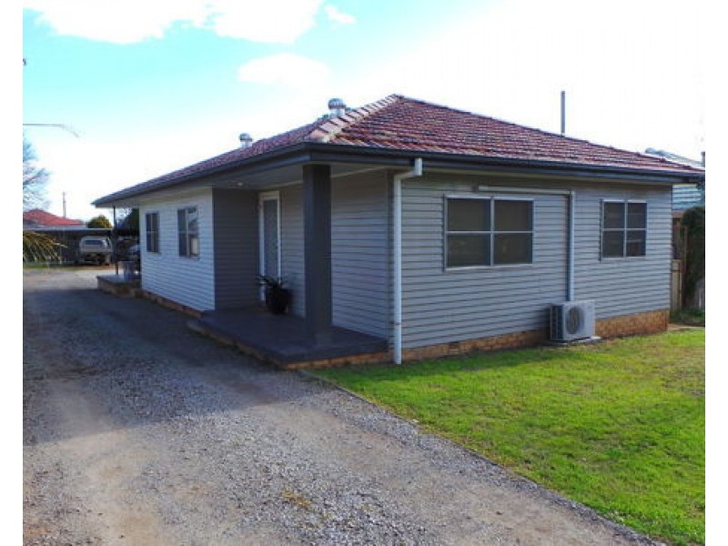 1/3 Griffin Avenue, Tamworth NSW 2340