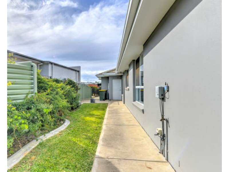 24 Peak Drive, Tamworth NSW 2340