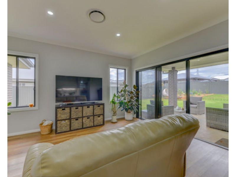 12 Galah Drive, Tamworth NSW 2340