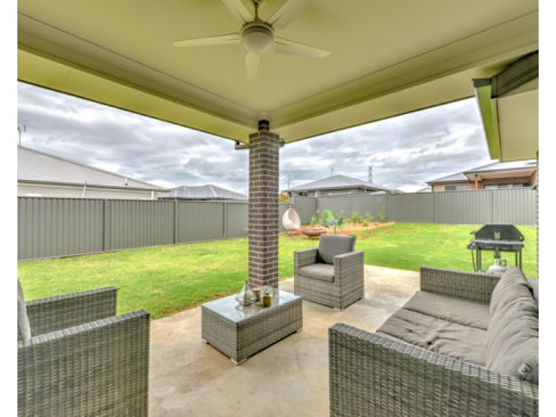 12 Galah Drive, Tamworth NSW 2340
