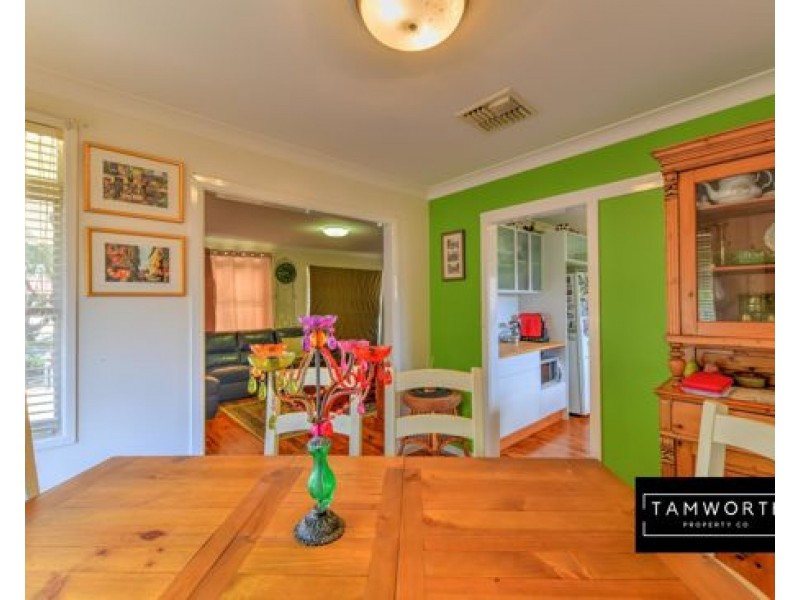 31 Kinarra Street, Tamworth NSW 2340