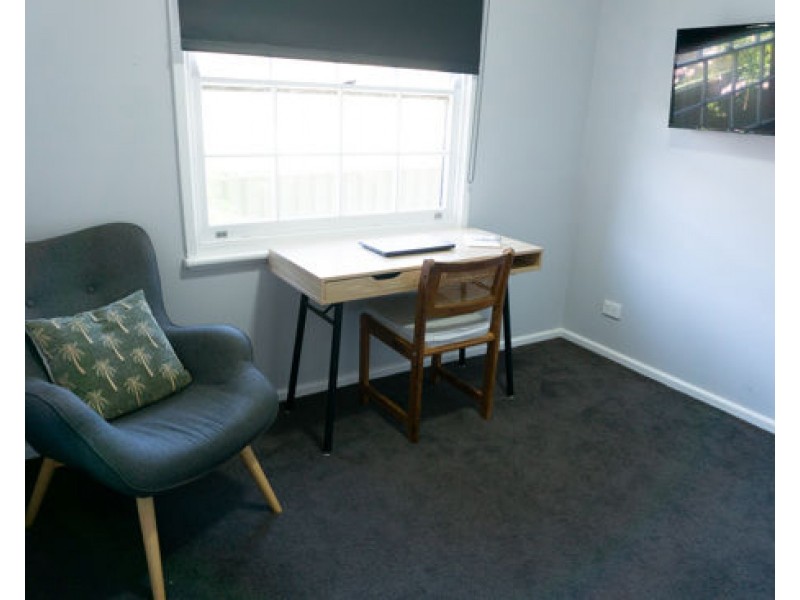 81 Church Street, Tamworth NSW 2340