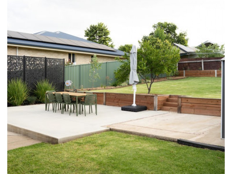 81 Church Street, Tamworth NSW 2340