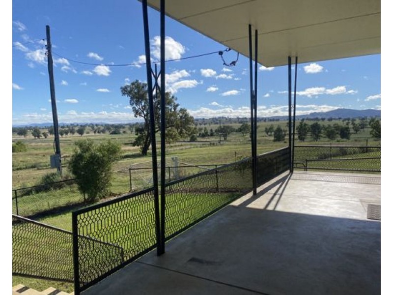 21 Bartons Lane, Tamworth NSW 2340