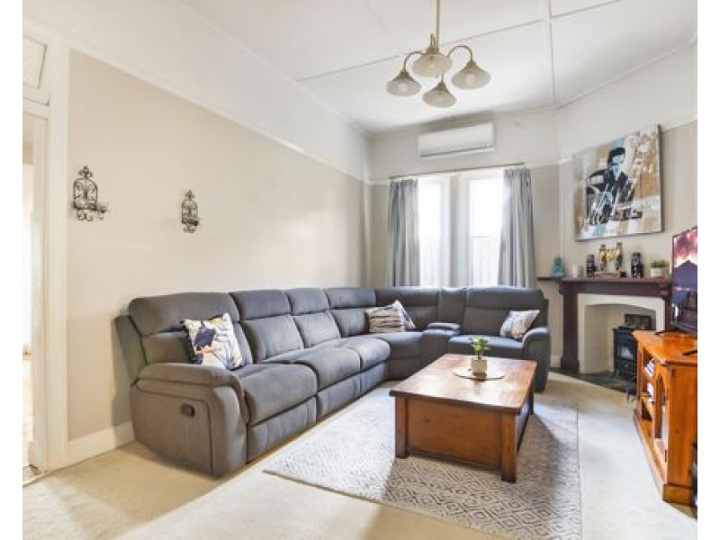 52 Roderick Street, Tamworth NSW 2340