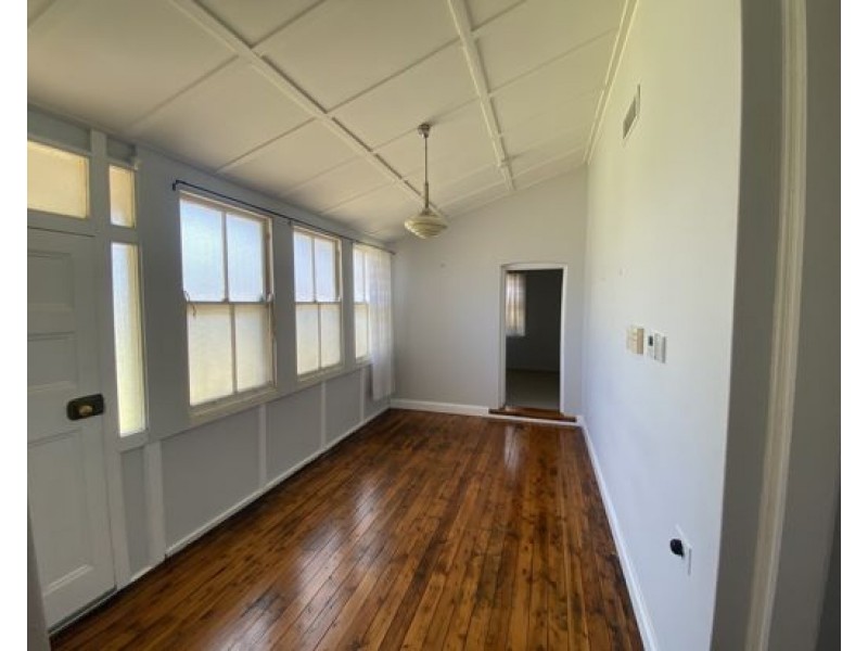 107 Carthage Street, Tamworth NSW 2340