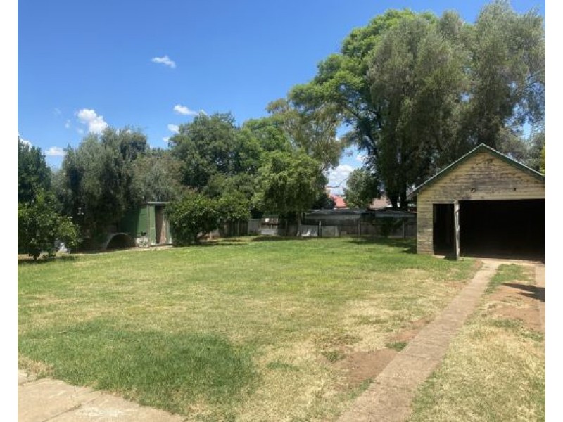 107 Carthage Street, Tamworth NSW 2340