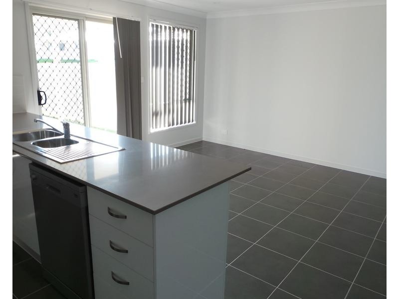 1/56 Tulipwood Cresent, Tamworth NSW 2340