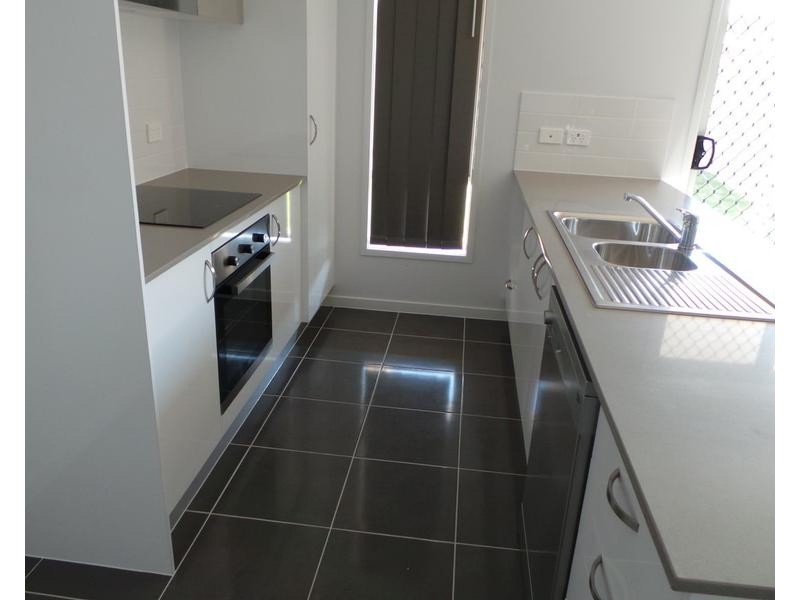 1/56 Tulipwood Cresent, Tamworth NSW 2340