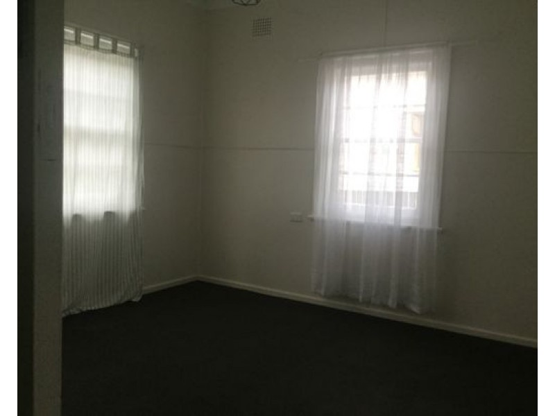 3 Upper Street, Tamworth NSW 2340