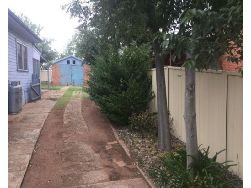 3 Upper Street, Tamworth NSW 2340