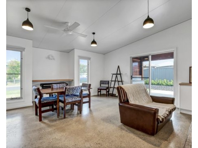 2 Bellbird Street, Tamworth NSW 2340