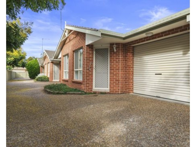 1-3/21 Illoura Street, Tamworth NSW 2340