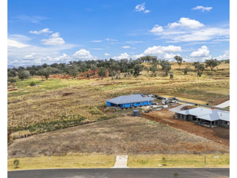 3 Potts Parade, Tamworth NSW 2340