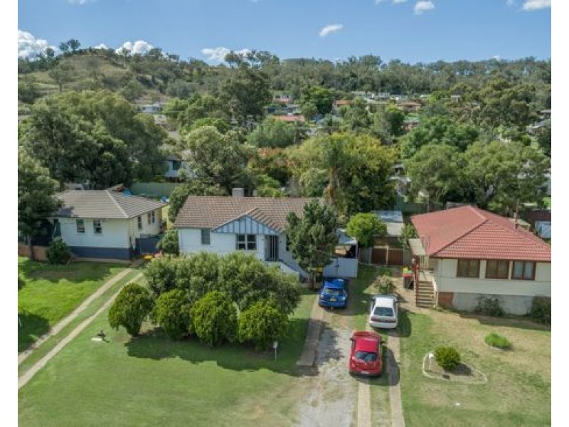 208 Manilla Road, Tamworth NSW 2340