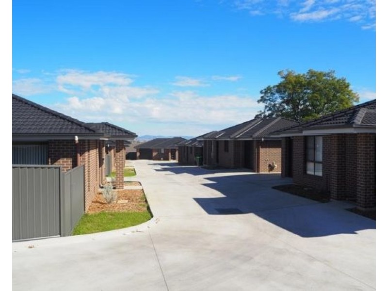 8/7 Curlew Crescent, Tamworth NSW 2340