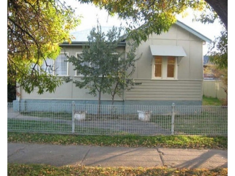 113 Ebsworth Street, Tamworth NSW 2340