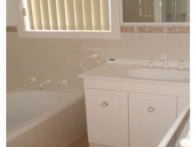 28 Ebony Close, Tamworth NSW 2340