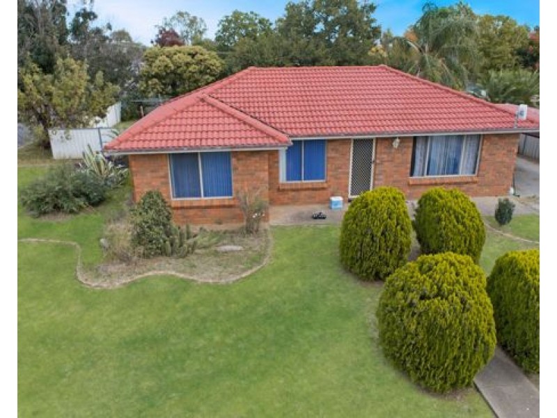 32 Worooma Place, Manilla NSW 2346