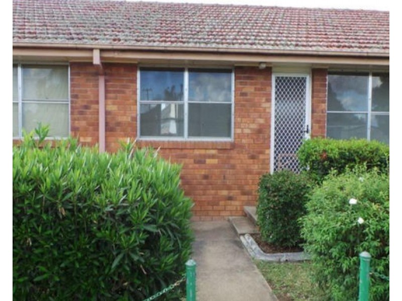 4/15 Petra Avenue, Tamworth NSW 2340