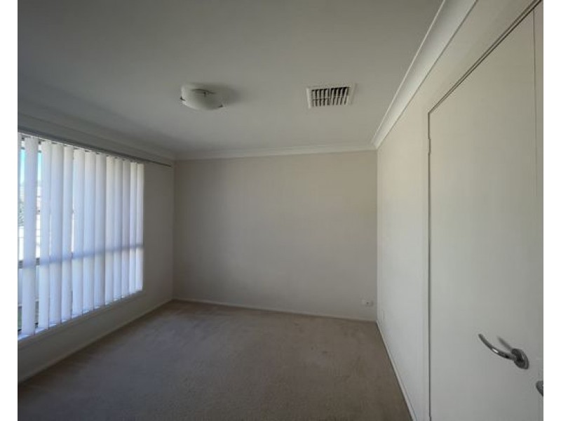 2 Tasman Place, Tamworth NSW 2340